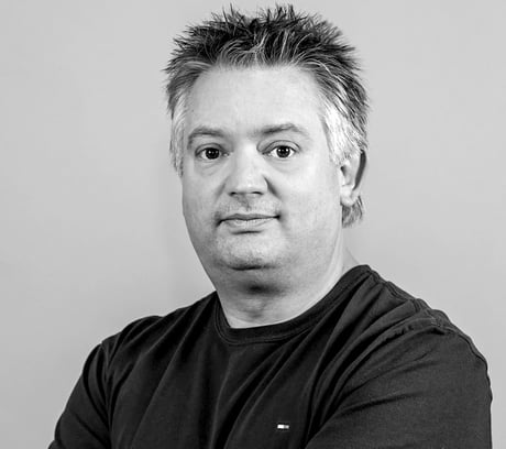 Hugues-Aubuchon_NB_900x800-1 Hugues-Aubuchon_NB_900x800-1